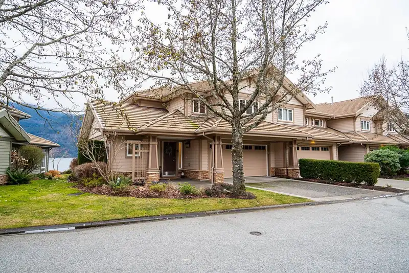 36 BEACH DRIVE - photo 1 of 40