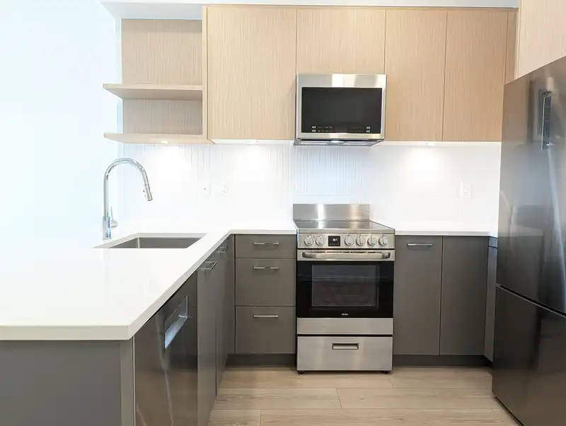 602 10777 138 STREET - photo 1 of 19