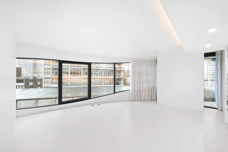 707 1033 NELSON STREET - photo 3 of 19