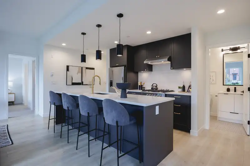 112 2425 166 STREET - photo 4 of 40