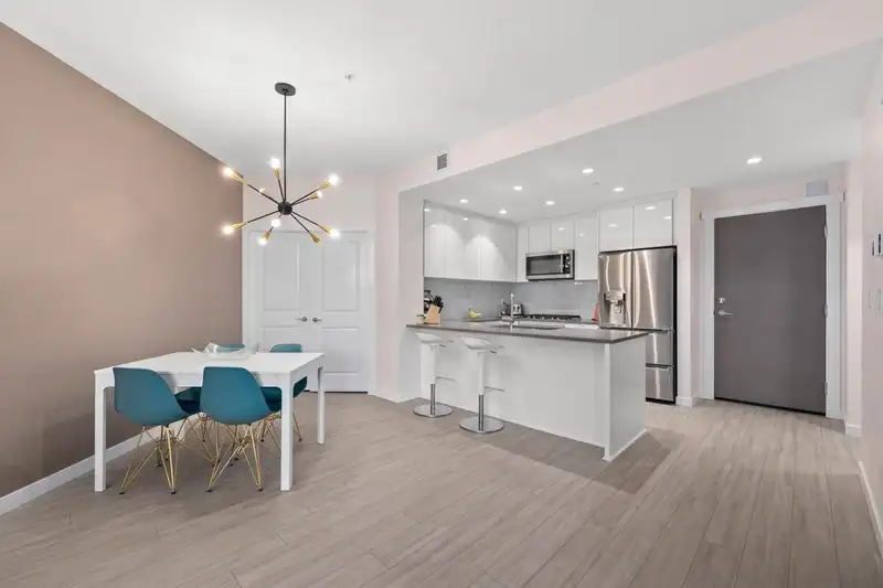 501 2632 LIBRARY LANE - photo 3 of 23