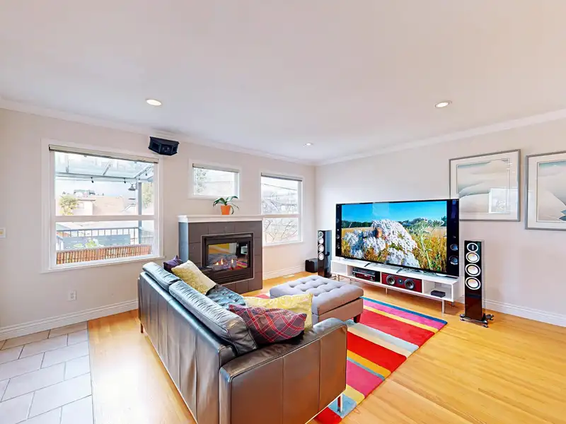 163 W 26TH AVENUE - photo 2 of 37