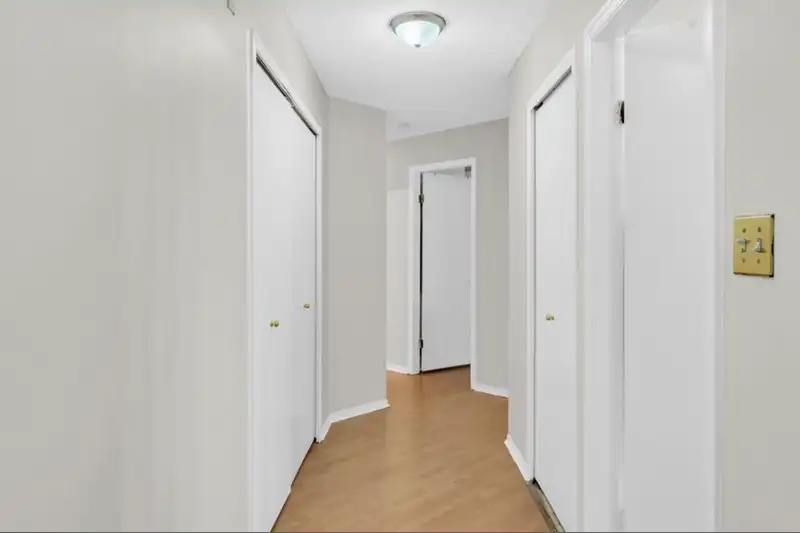 212 6939 GILLEY AVENUE - photo 2 of 11