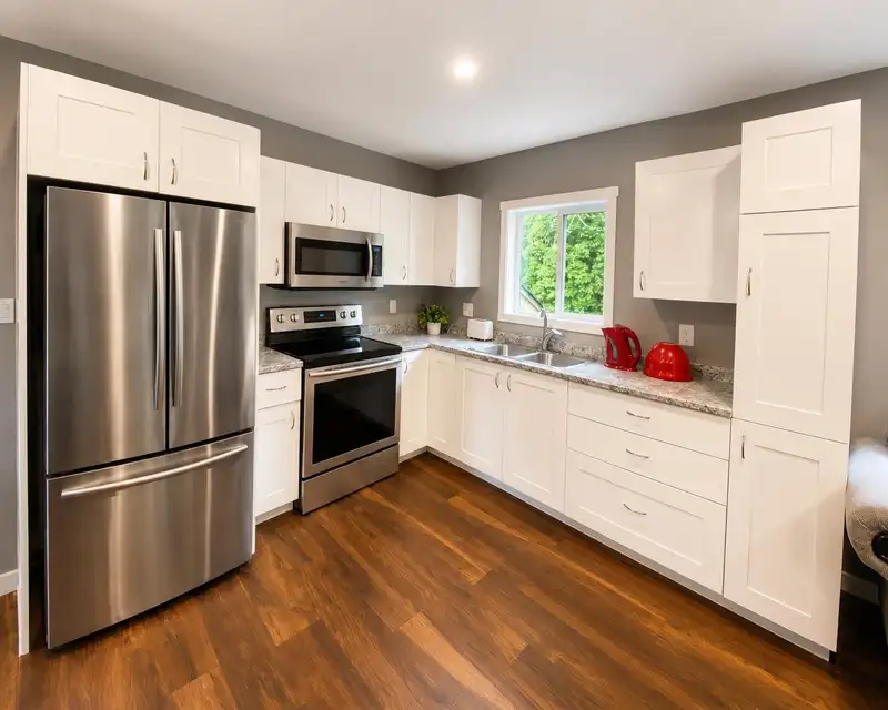 46031 CLEVELAND AVENUE - photo 4 of 10