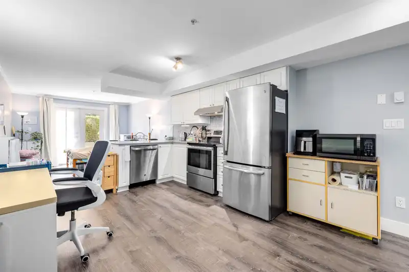 145 5880 DOVER CRESCENT - photo 4 of 12