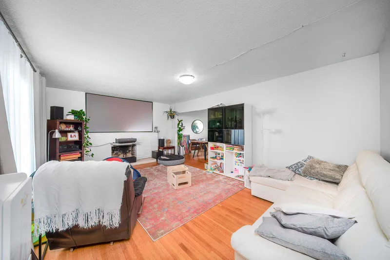 4516 PARKER STREET - photo 2 of 25