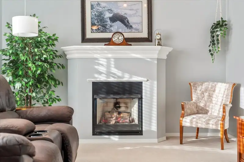 46329 STRATHCONA ROAD - photo 4 of 27