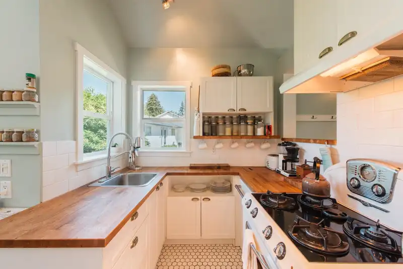 4981 GEER ROAD - photo 4 of 40