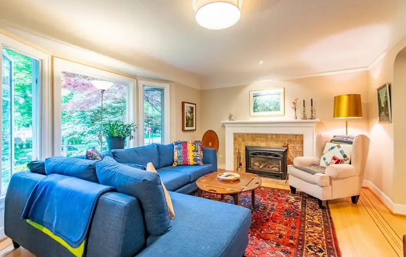 412 W 21ST AVENUE - photo 4 of 37
