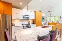 412 W 21ST AVENUE - thumbnail 10