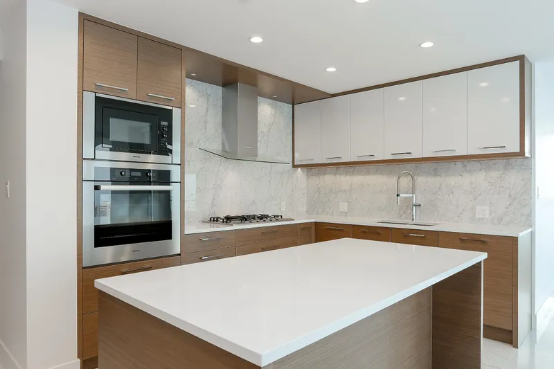 3102 4360 BERESFORD STREET - photo 4 of 25