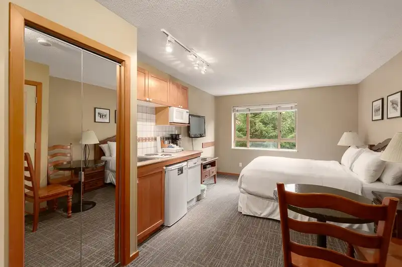 301 4315 NORTHLANDS BOULEVARD - photo 4 of 26