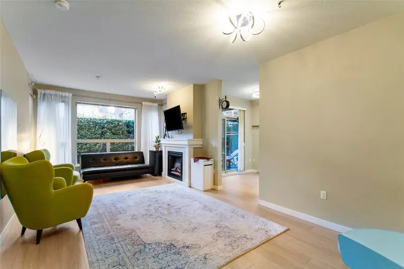 105 1150 KENSAL PLACE - photo 2 of 25