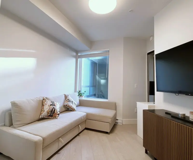 202 20360 LOGAN AVENUE - photo 4 of 12