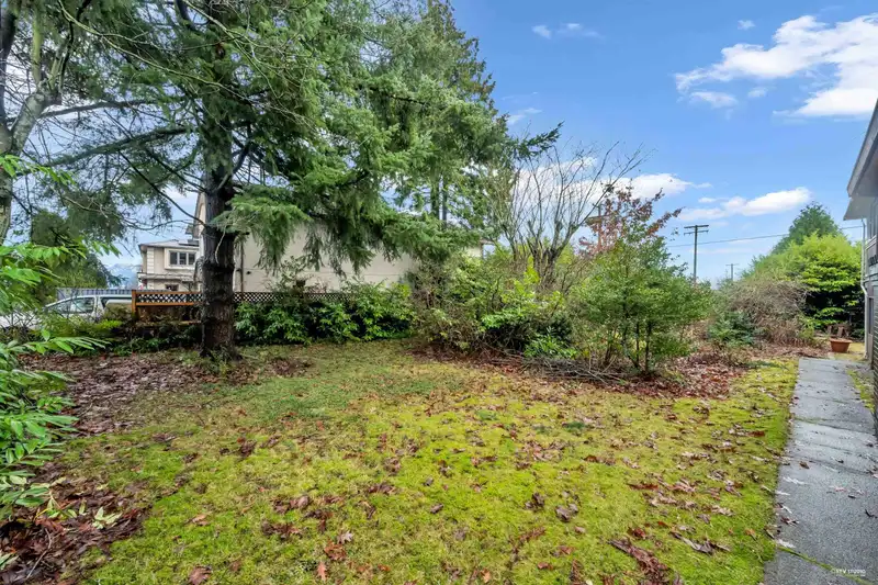 3540 BOUNDARY ROAD - photo 3 of 6