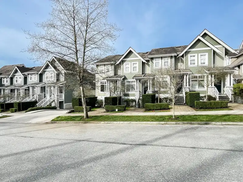 7425 COLUMBIA STREET - photo 3 of 24