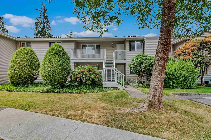 209 13947 72 AVENUE - photo 1 of 25