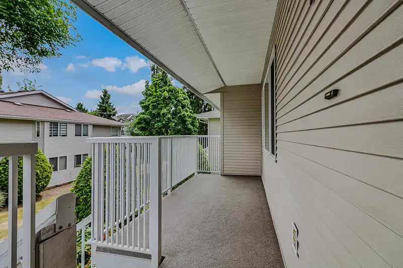 209 13947 72 AVENUE - photo 3 of 25