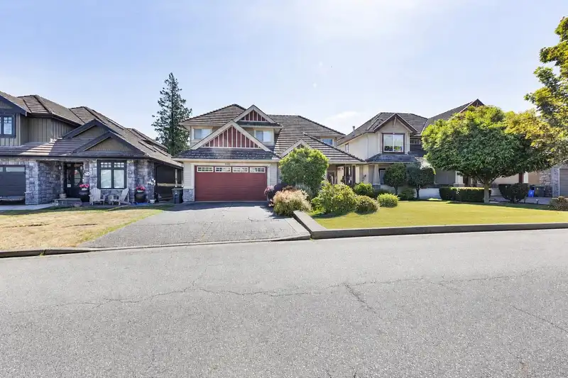 3558 149A STREET - photo 1 of 37