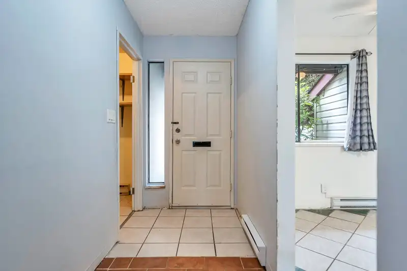 118 13880 74 AVENUE - photo 4 of 36