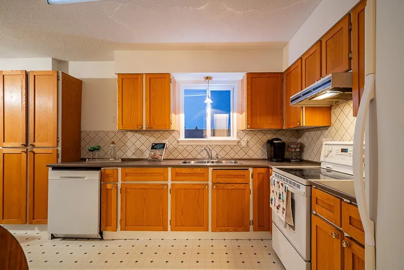 26877 33 AVENUE - photo 4 of 25