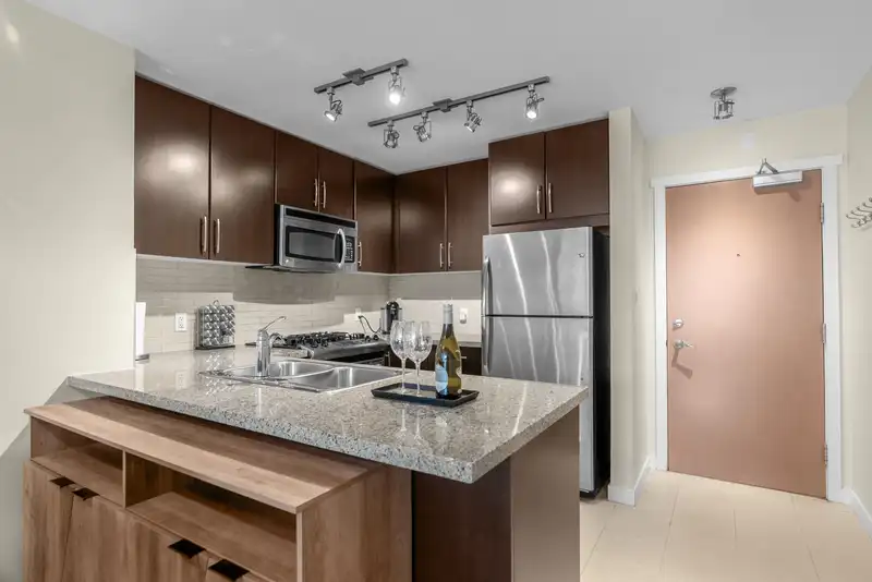 1202 660 NOOTKA WAY - photo 3 of 39