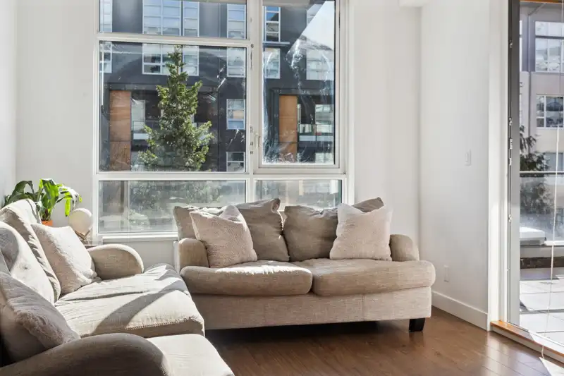 101 9150 UNIVERSITY HIGH STREET - photo 4 of 32