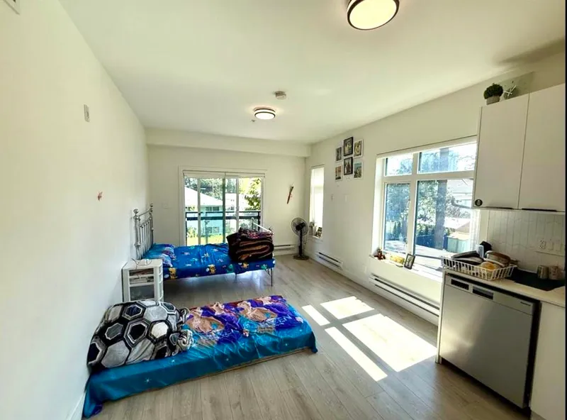 202 10616 132 STREET - photo 4 of 5