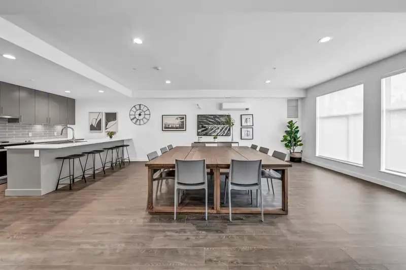 B225 20834 80 AVENUE - photo 1 of 30