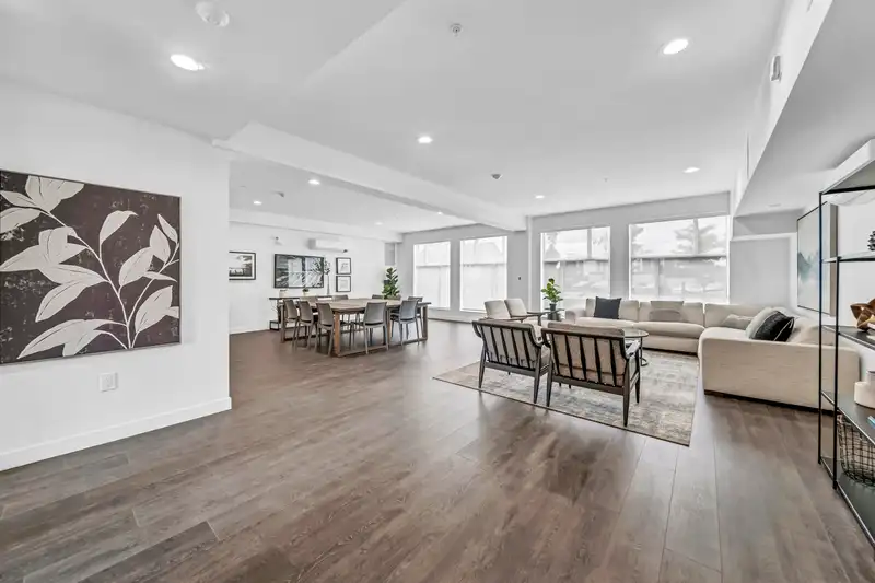 B225 20834 80 AVENUE - photo 2 of 30