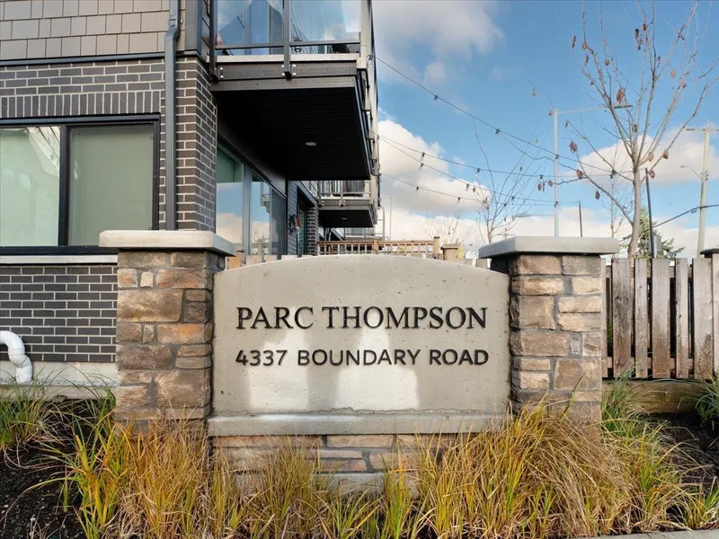 20 4337 BOUNDARY ROAD - photo 4 of 22