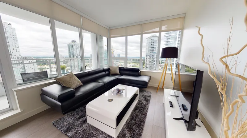 2405 13318 104TH AVENUE - photo 1 of 13