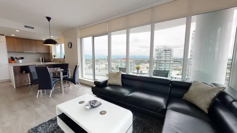 2405 13318 104TH AVENUE - photo 4 of 13