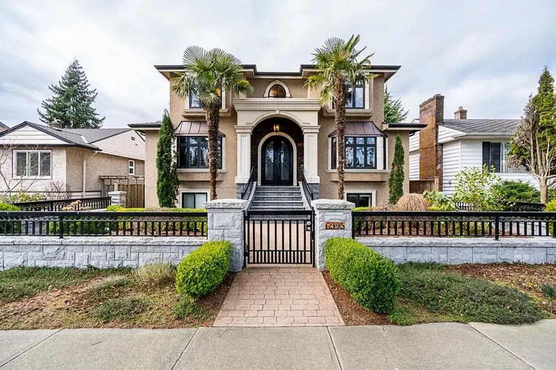 6907 TYNE STREET - photo 1 of 25