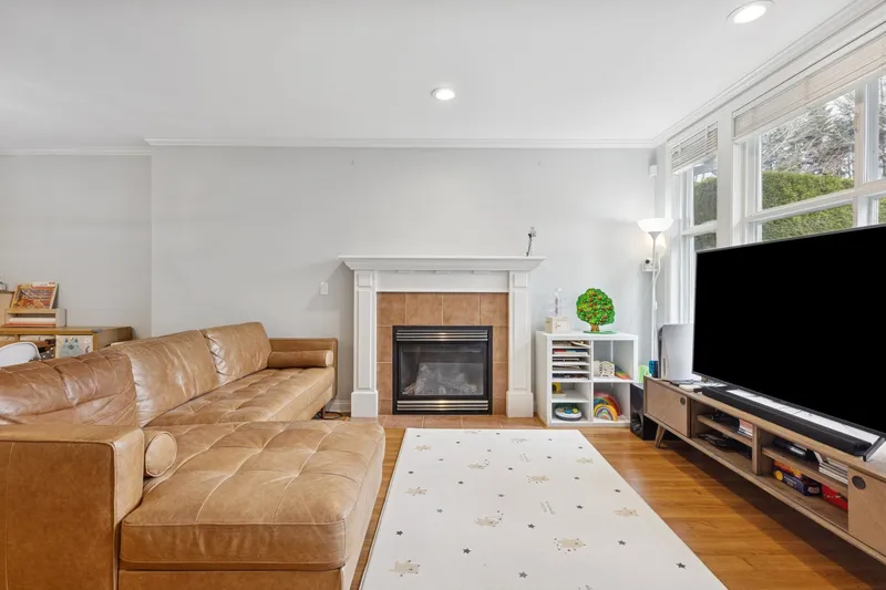 71 3088 FRANCIS ROAD - photo 4 of 25