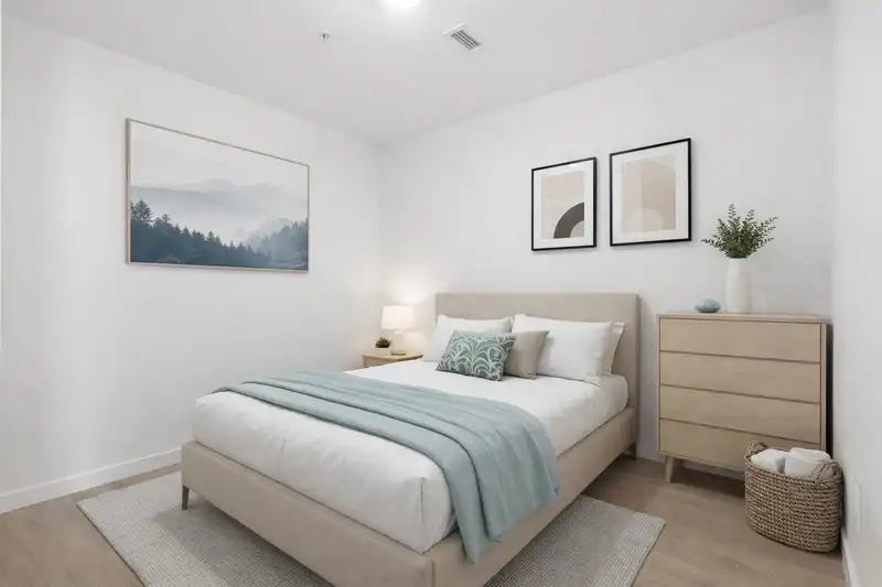 414 725 MARINE DRIVE - photo 3 of 18