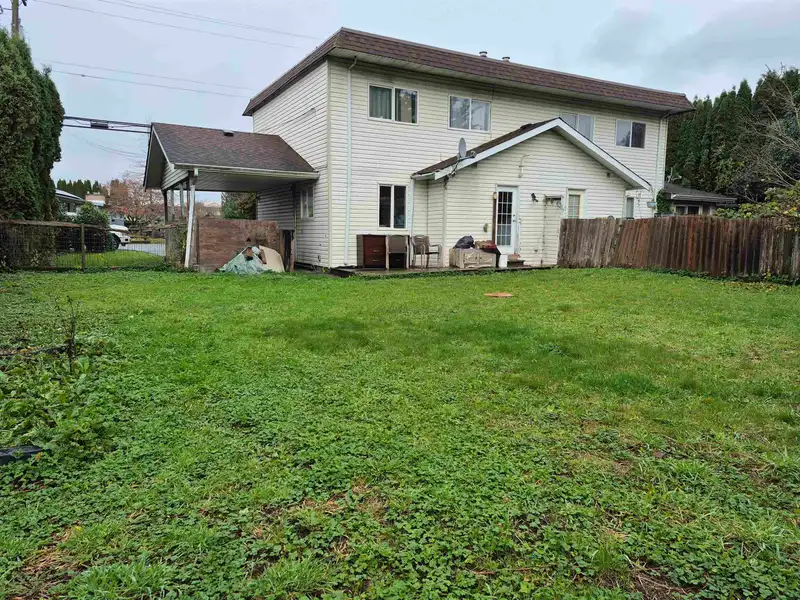 46084 BROOKS AVENUE - photo 2 of 7