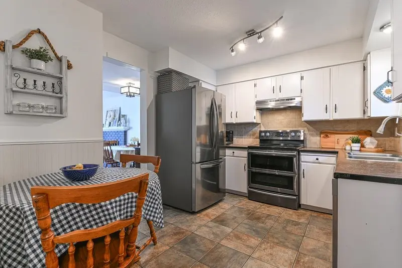 9 32870 BEVAN WAY - photo 4 of 25