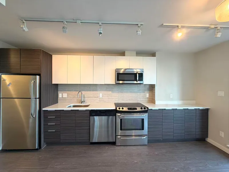 1705 13303 CENTRAL AVENUE - photo 4 of 25