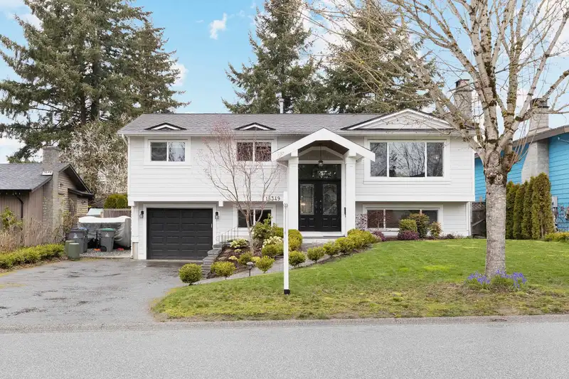 15349 87A AVENUE - photo 1 of 31