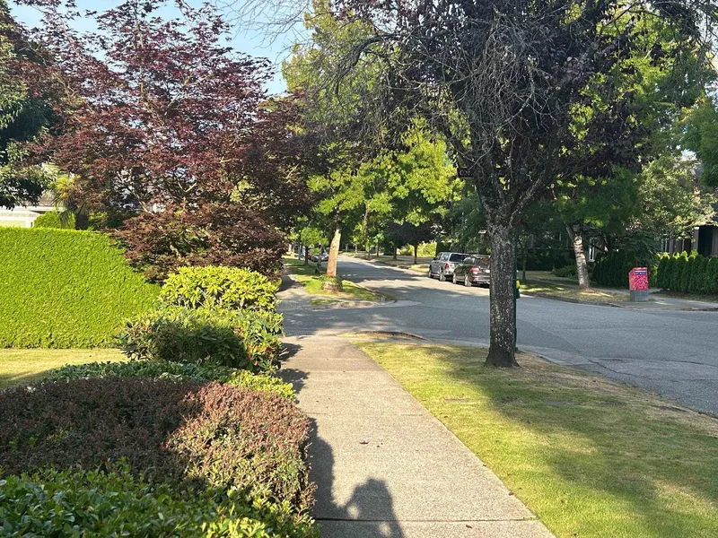 3021 W 21ST AVENUE - photo 3 of 11