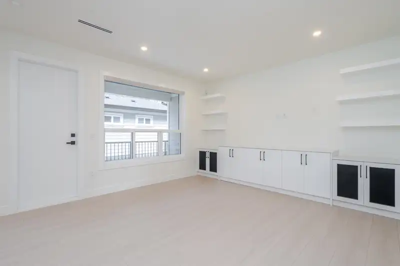 102 10063 127B STREET - photo 3 of 25