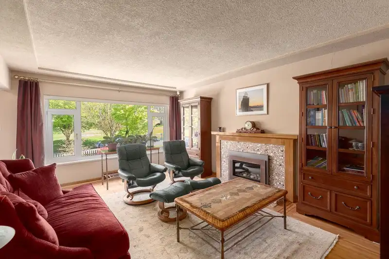 3233 PENTICTON STREET - photo 3 of 40