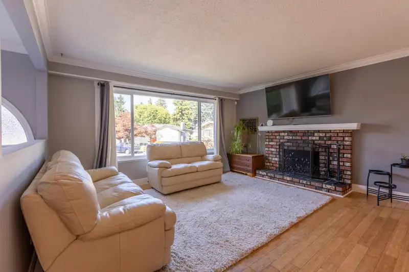 2164 OPAL PLACE - photo 2 of 40