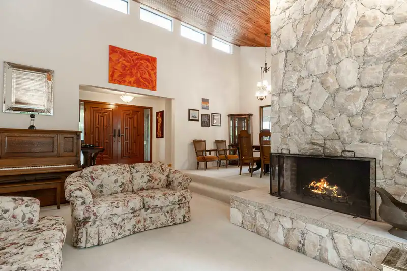 49 WALTON WAY - photo 3 of 40