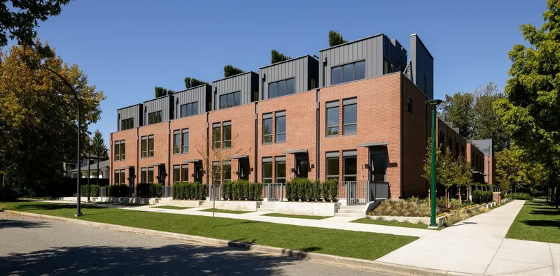 105 5381 WILLOW STREET - photo 2 of 8