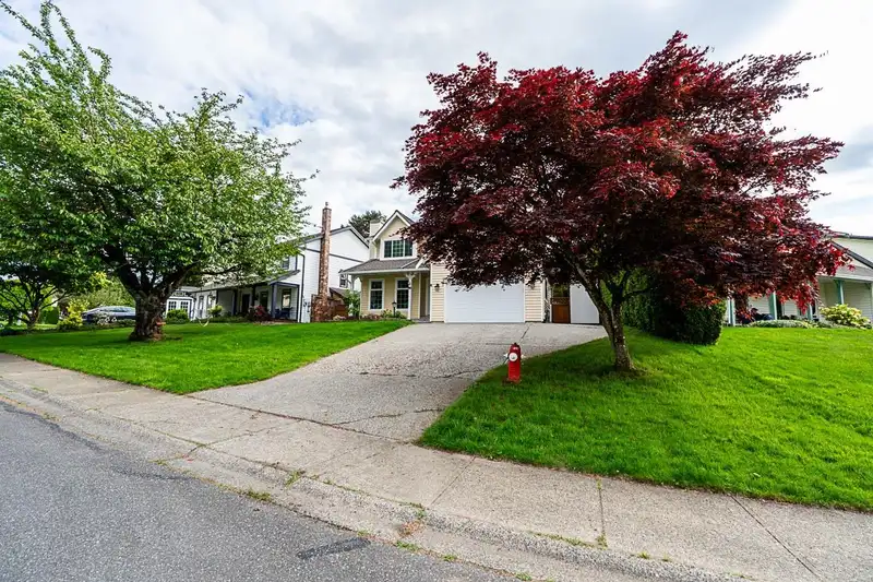9395 209B STREET - photo 3 of 34