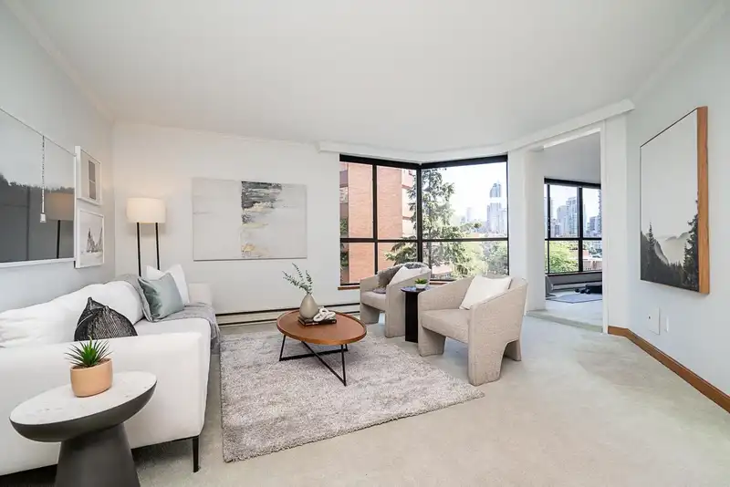 305 1450 PENNYFARTHING DRIVE - photo 2 of 40