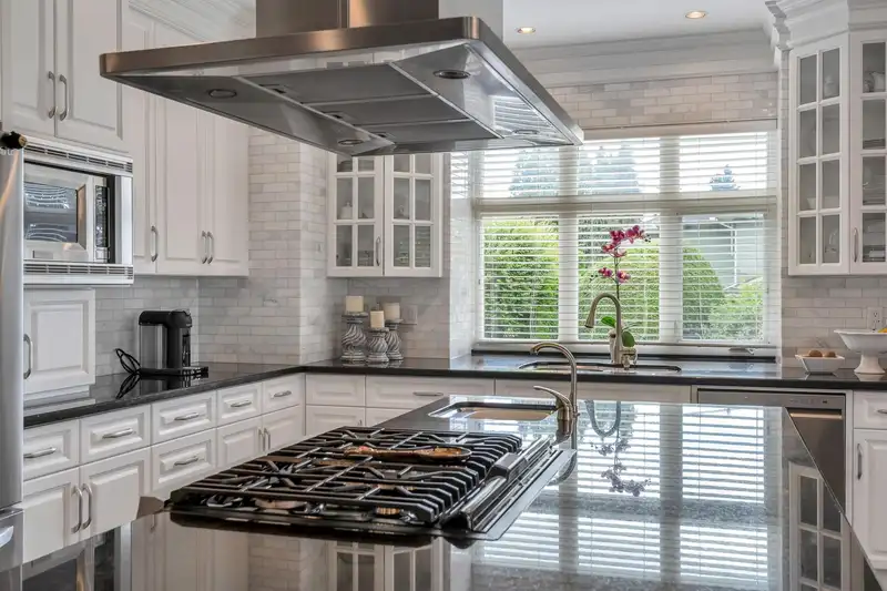 7205 UNION STREET - photo 1 of 39