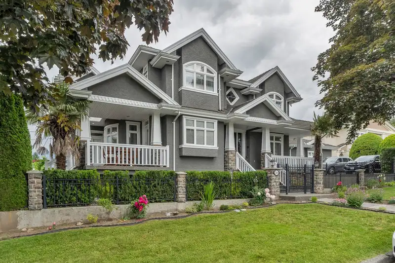 7205 UNION STREET - photo 3 of 39